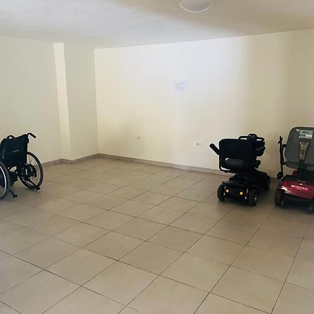 Superbe Appartement A Las Americas Torres Del Sol 아로나 외부 사진