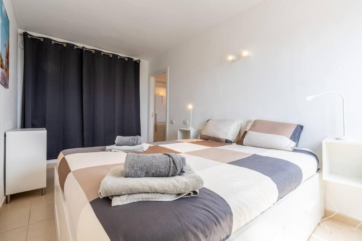 Superbe Appartement A Las Americas Torres Del Sol 아로나 외부 사진